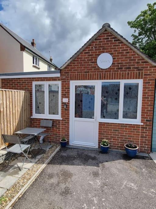 Howard Road Home From Home Bridport Exterior photo